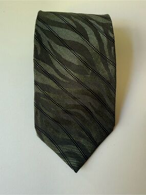 bp Olive Green and Black Diagonal Pattern Tie